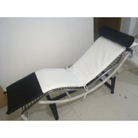 Mix Colored White And Black Cushion For Le Corbusier Lc4 Chaise Lounge Chair In Italian Leather