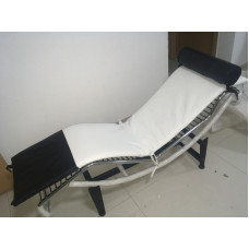 Mix Colored White And Black Cushion For Le Corbusier Lc4 Chaise Lounge Chair In Italian Leather